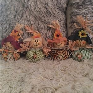 4 Mini Farmhouse Scarecrows